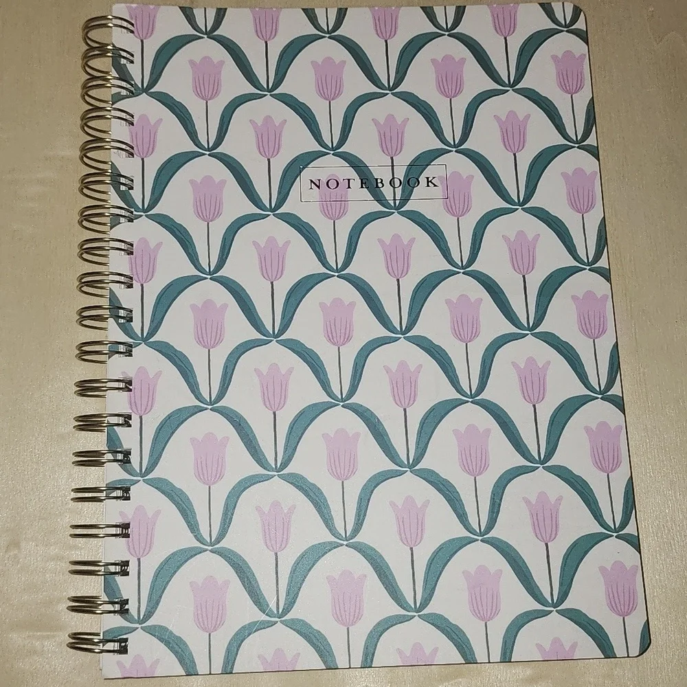 Brand New Fringe Lavender Tulip Spiral 📓 Notebook